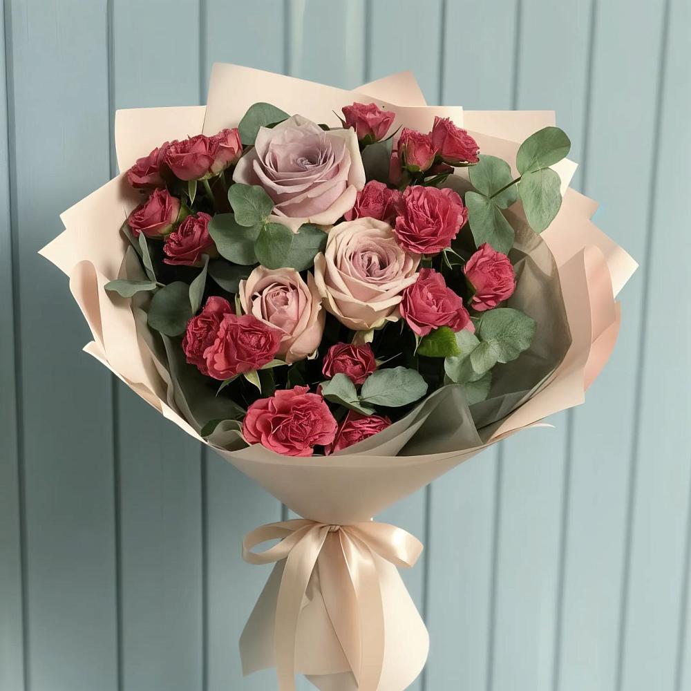 Букет цветов из: Гвоздики и Розы в Калуге