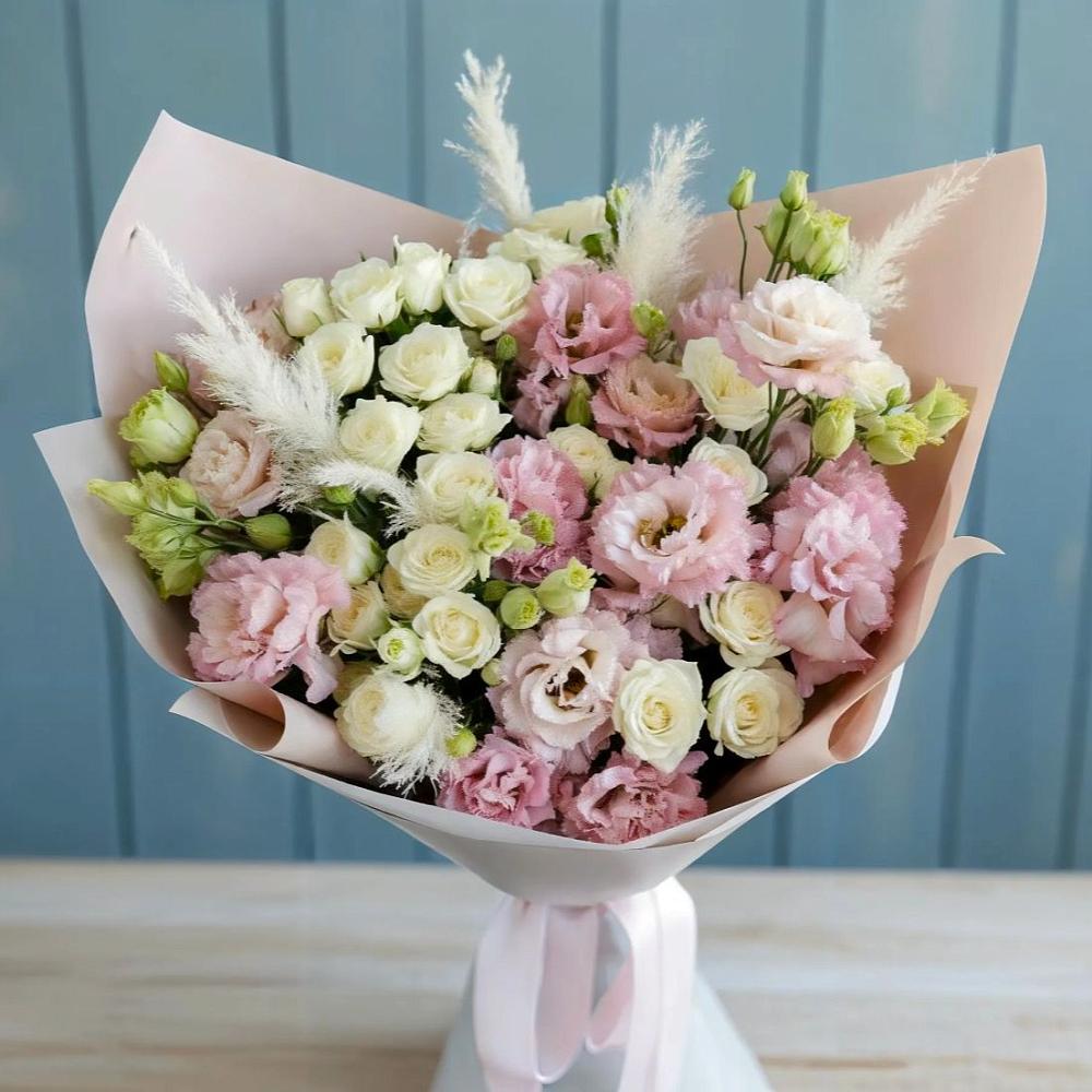 Букет цветов из: Альстромерии и Розы в Калуге