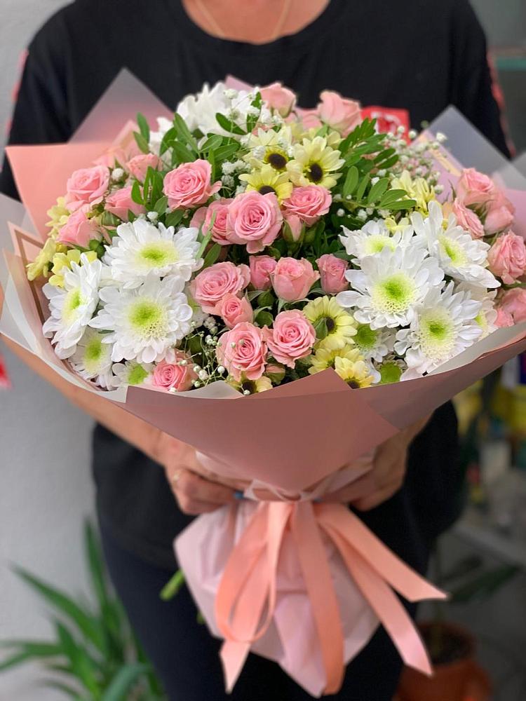 Букет цветов из: Розы и Хризантемы в Калуге