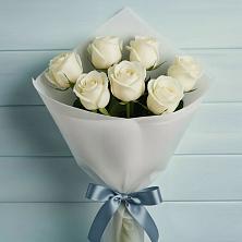 Букет 7 Белых роз Эдлесс Лав в Калуге