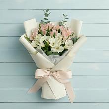 Букет цветов из:  Альстромерии в Калуге