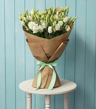 Букет цветов из:  Лизиантусы в Калуге