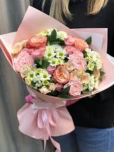 Букет нежные объятья в Калуге Букет цветов из: Гвоздики, Розы и Хризантемы в Калуге