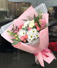 Букет цветов из:  Розы, Лизиантусы и Хризантемы в Калуге