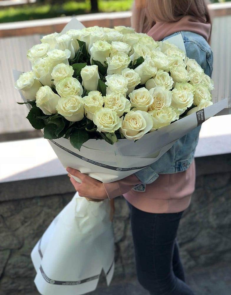 35 Белых роз в Калуге Букет 35 Белых роз в Калуге