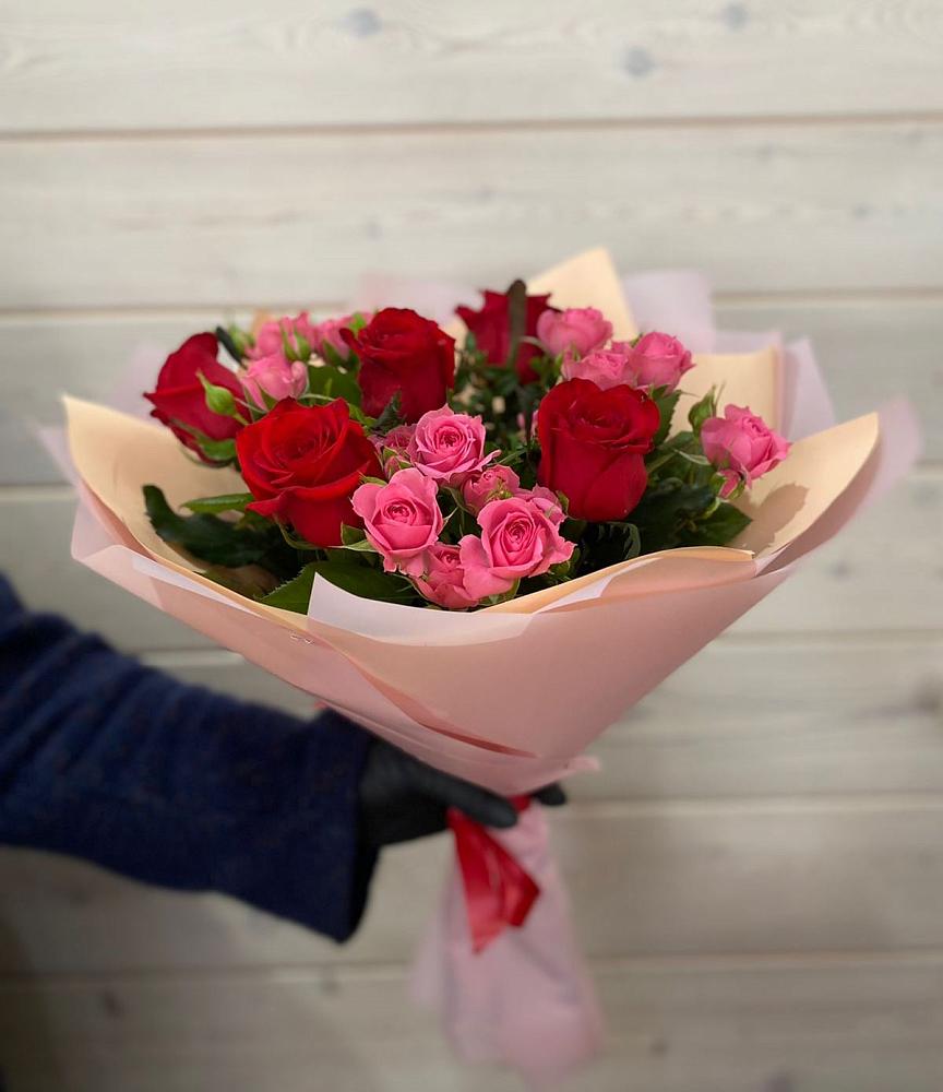 Букет цветов из: Розы в Калуге