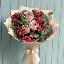 Букет цветов из:  Гвоздики и Розы #REPLACE_PRED# Калуге