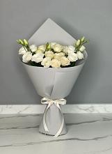 Букет цветов из:  Розы и Лизиантусы в Калуге